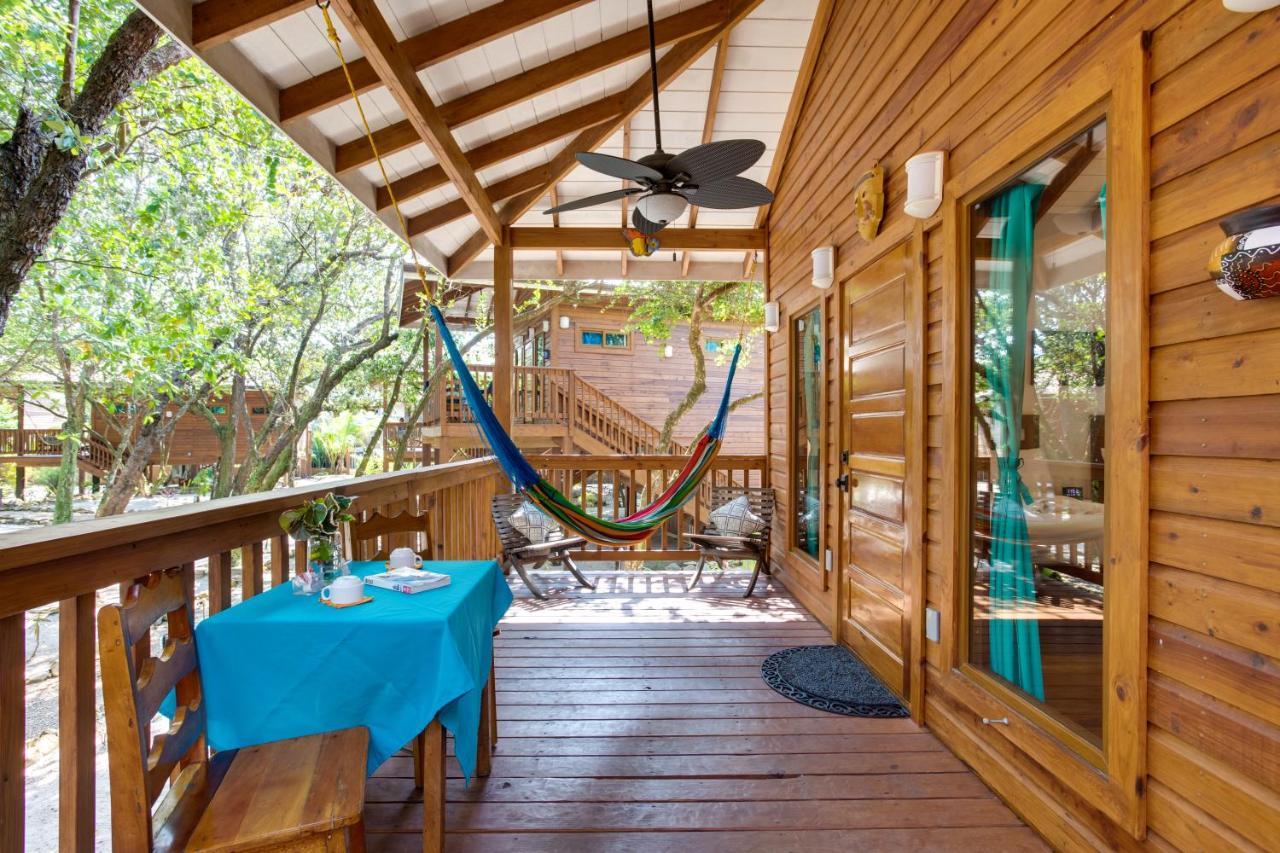Mariposa Belize Beach Resort Placencia Exterior foto